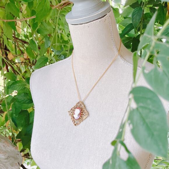 VTG Cameo Filigree Brooch Pendant Necklace Faux Pearl 60s 70s Victorian Revival - Picture 6 of 12